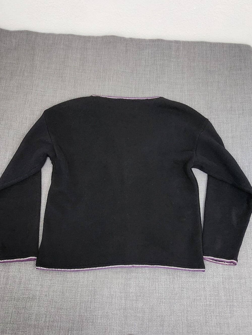 Tiara International Black Cardigan Floral Embroidered Design. Medium - Picture 6 of 8